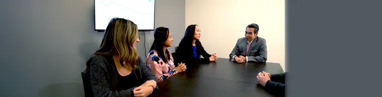 Riparian CEO David Chan having a meeting with the company&rsquo;s co-founder and SVP Cynthia Hwang and its employees. 